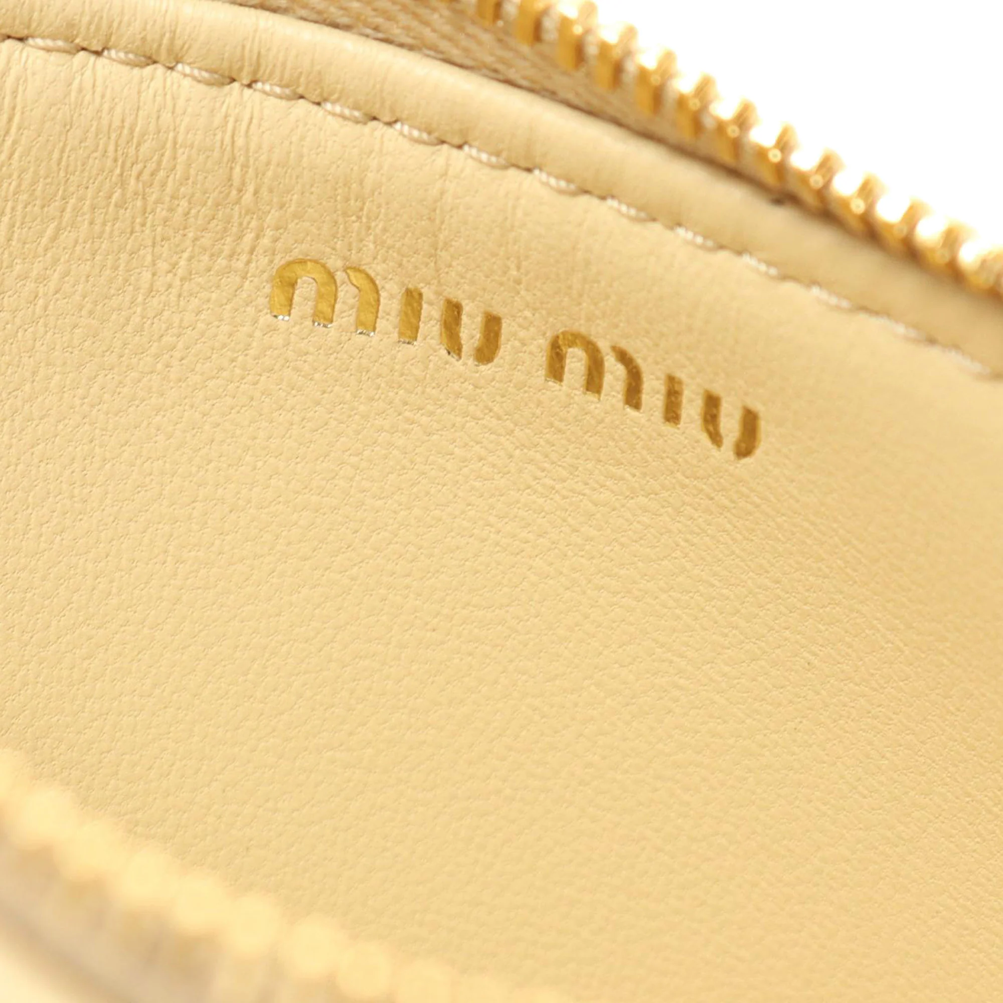 Miu Miu | Pre-Owned Leather Matelasse Card Holder | Beige - Image 4