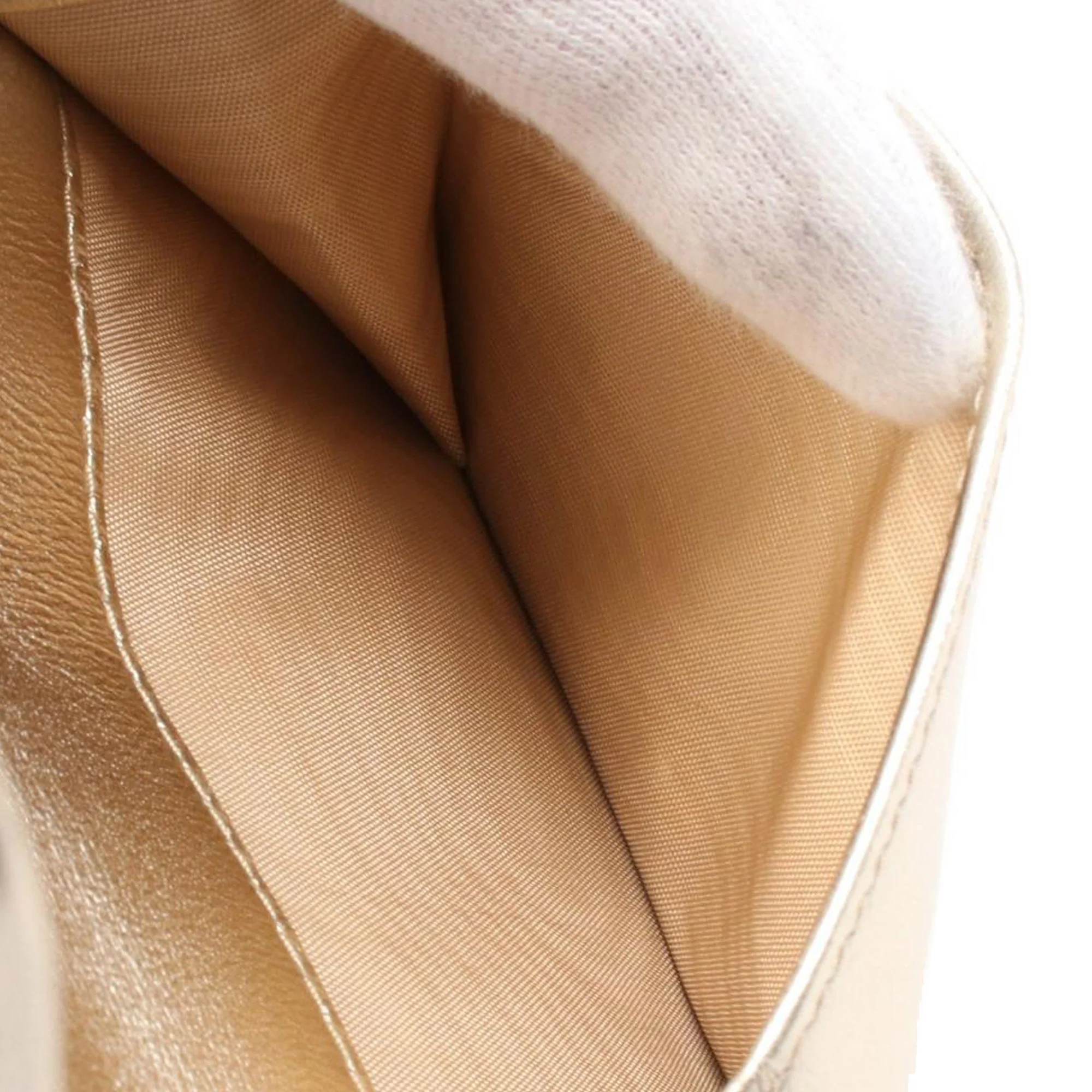 Miu Miu | Pre-Owned Metallic Matelasse Wallet | Gold - Image 5