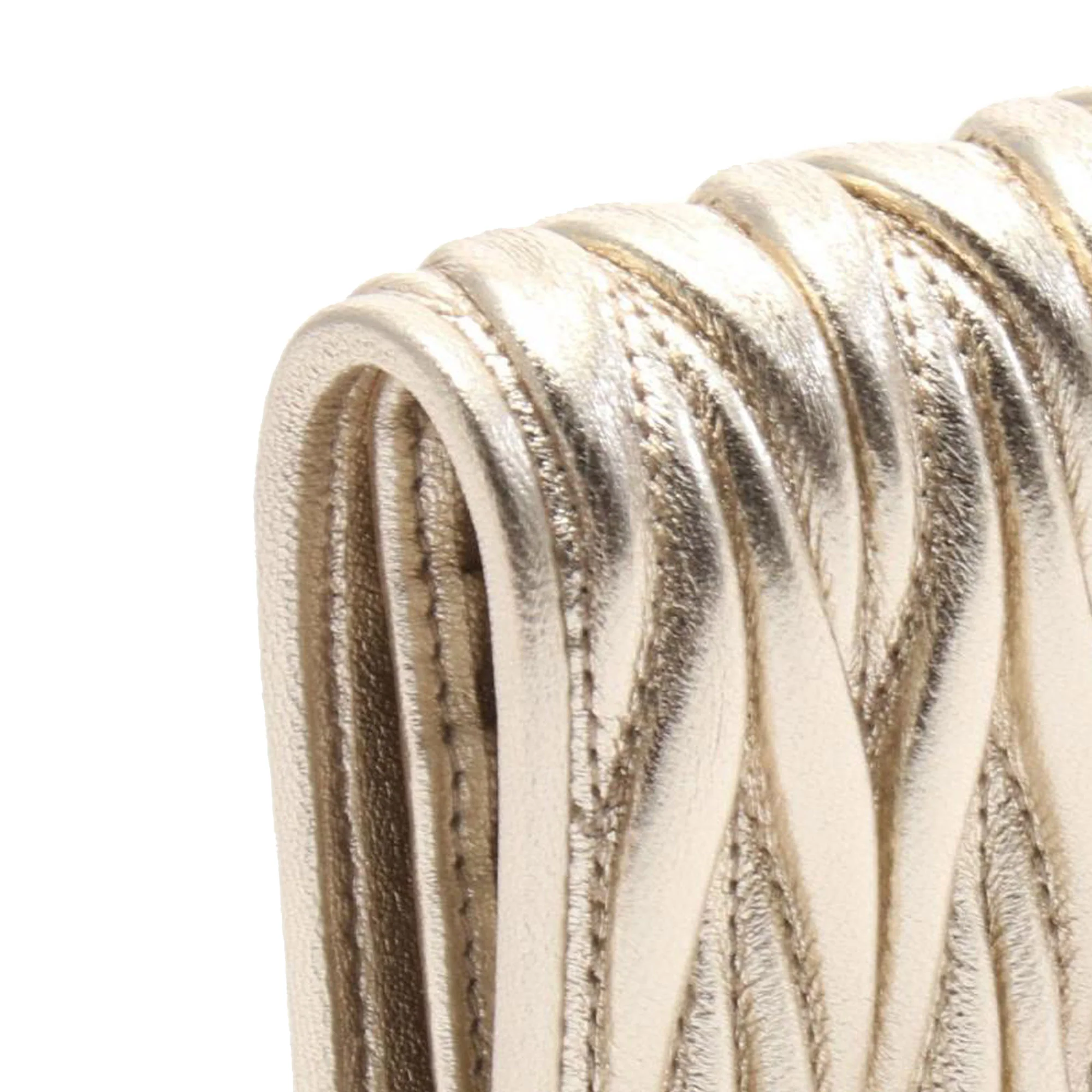 Miu Miu | Pre-Owned Metallic Matelasse Wallet | Gold - Image 9