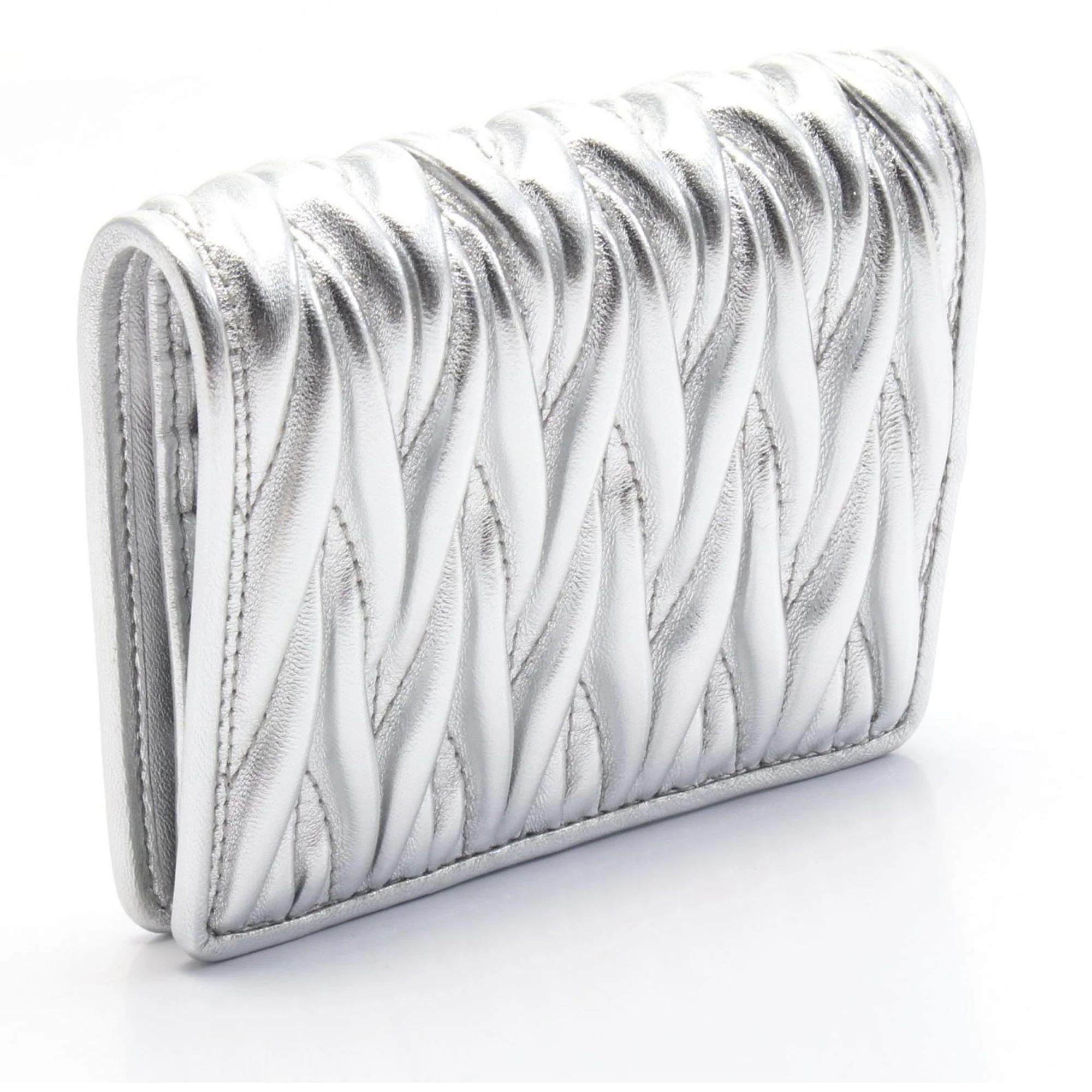 Miu Miu | Pre-Owned Metallic Matelasse Wallet | Silver - Image 2