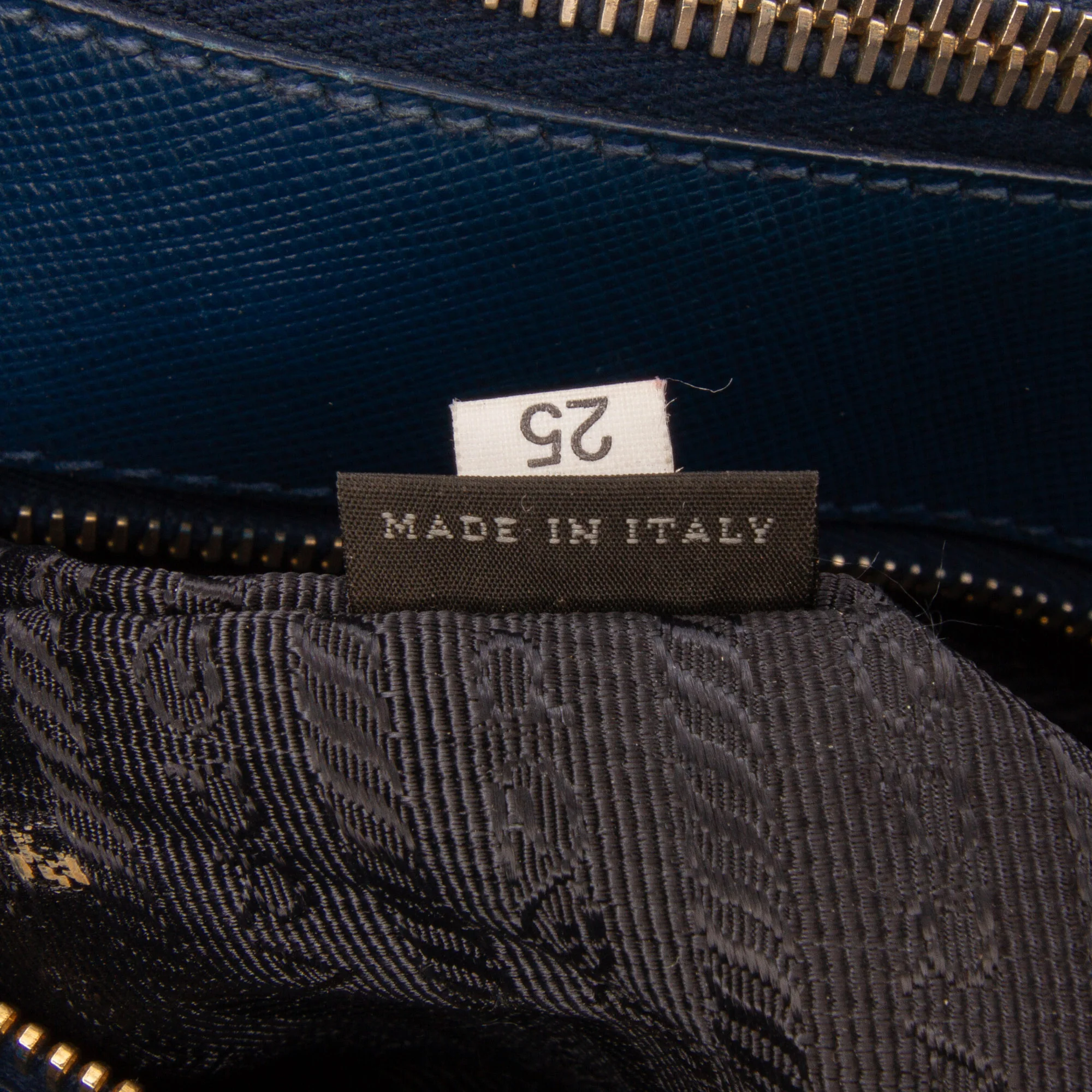 Prada | Pre-Owned Large Saffiano Lux Galleria Double Zip Tote | Blue - Image 10