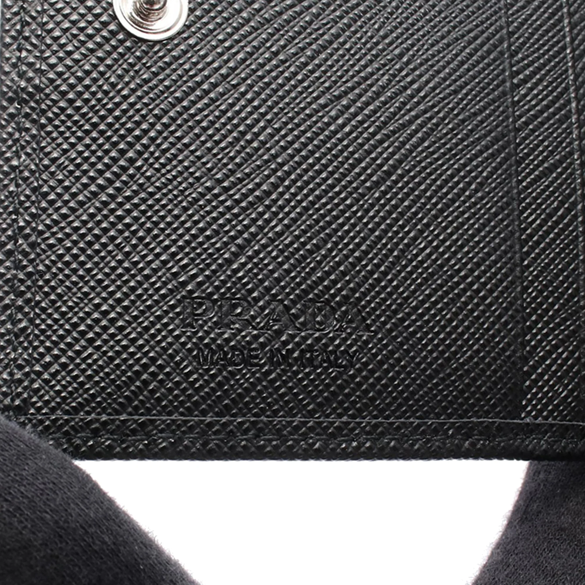 Prada | Pre-Owned Saffiano-Trimmed Tessuto Zip Bifold Wallet | Black - Image 6