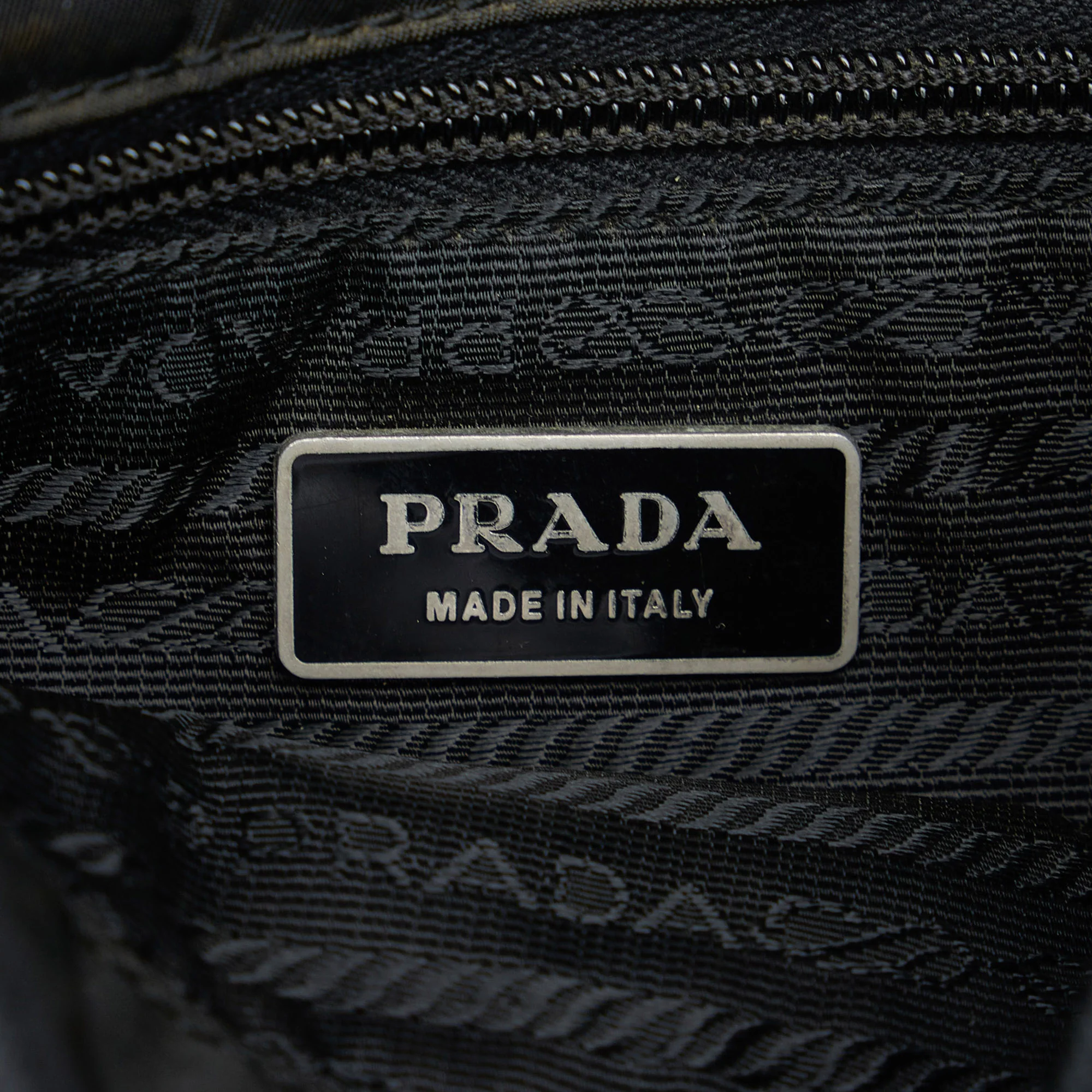 Prada | Pre-Owned Tessuto Buckle Messenger Bag - III | Black - Image 17