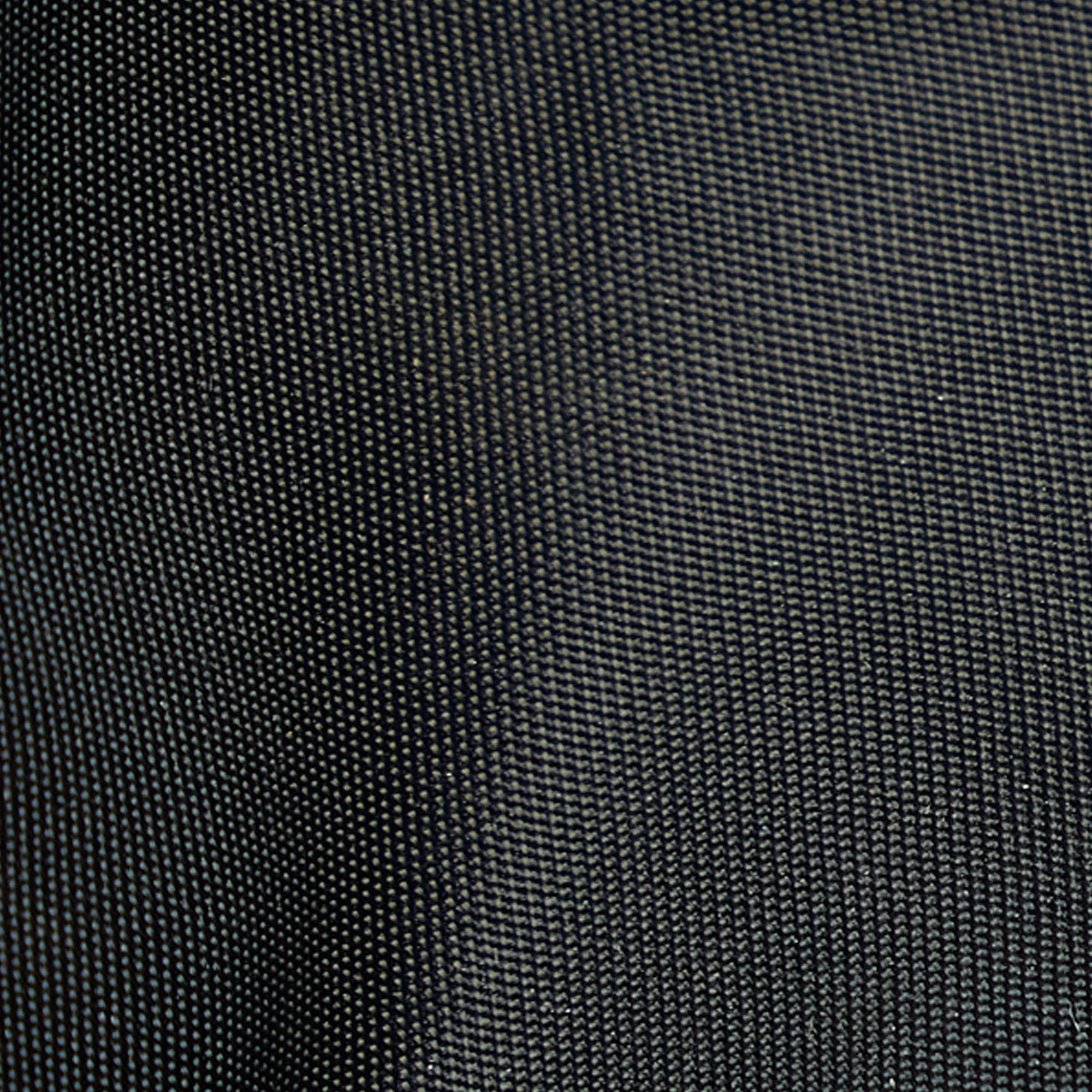 Prada | Pre-Owned Tessuto Buckle Messenger Bag - III | Black - Image 8