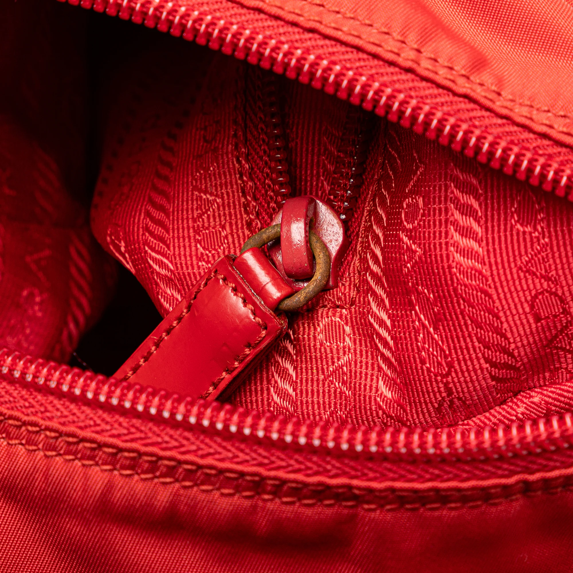 Prada | Pre-Owned Tessuto Zip Buckle Messenger Bag | Red - Image 7