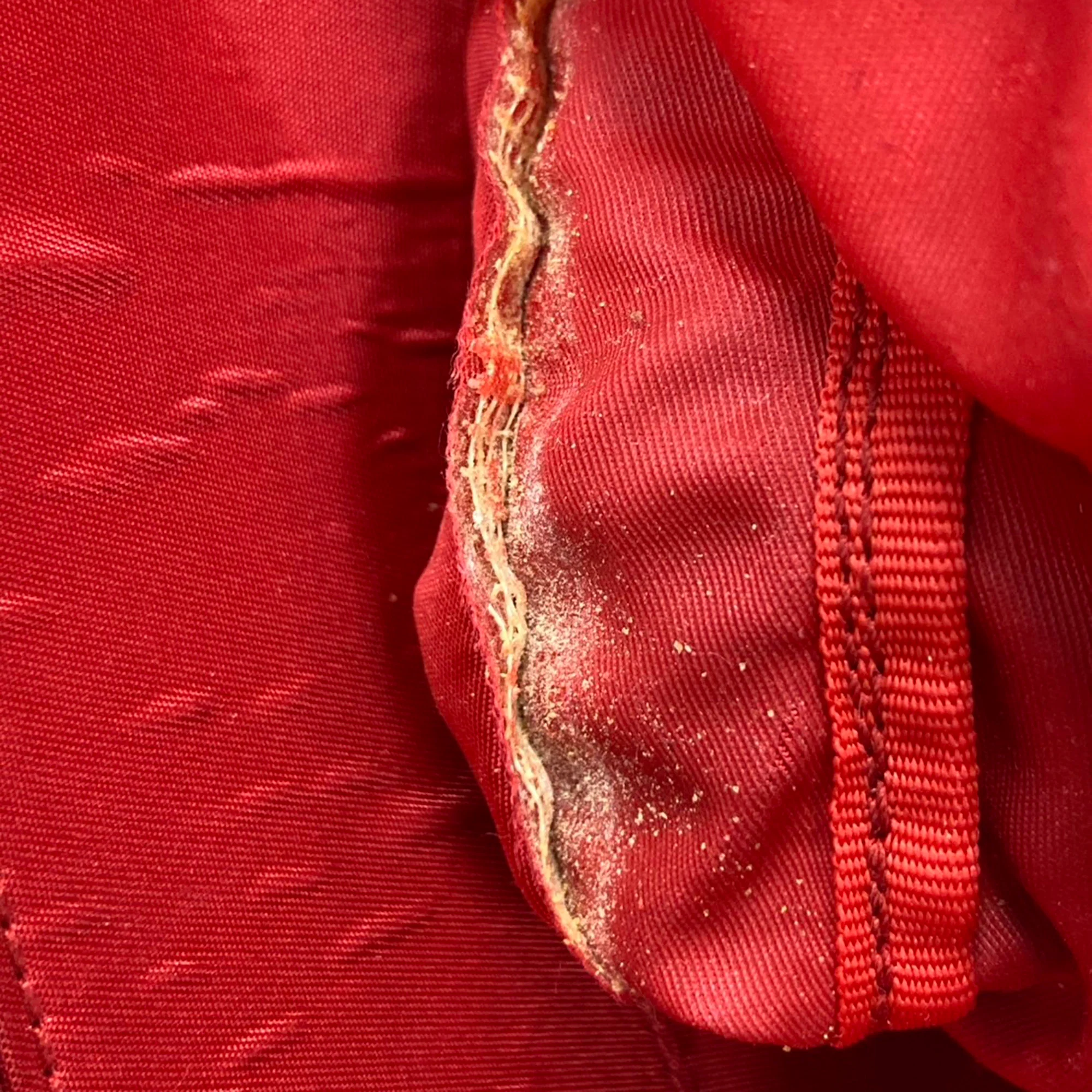Prada | Pre-Owned Tessuto Zip Buckle Messenger Bag | Red - Image 9