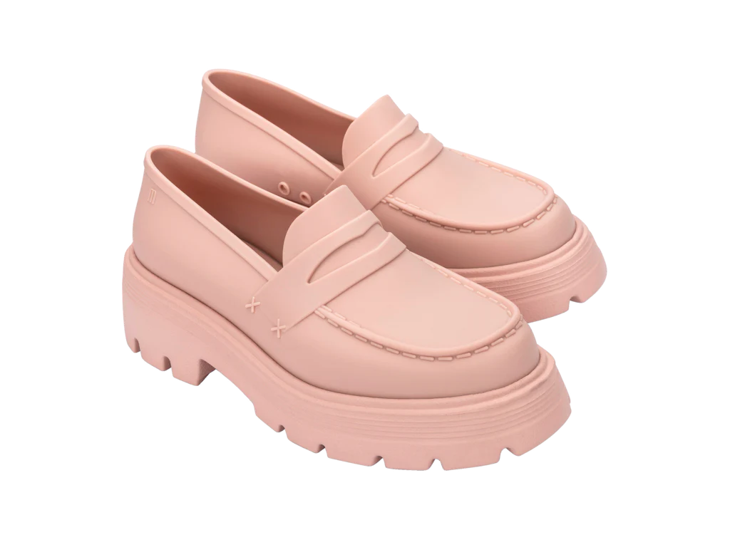 Royal Closed | Matt Pink