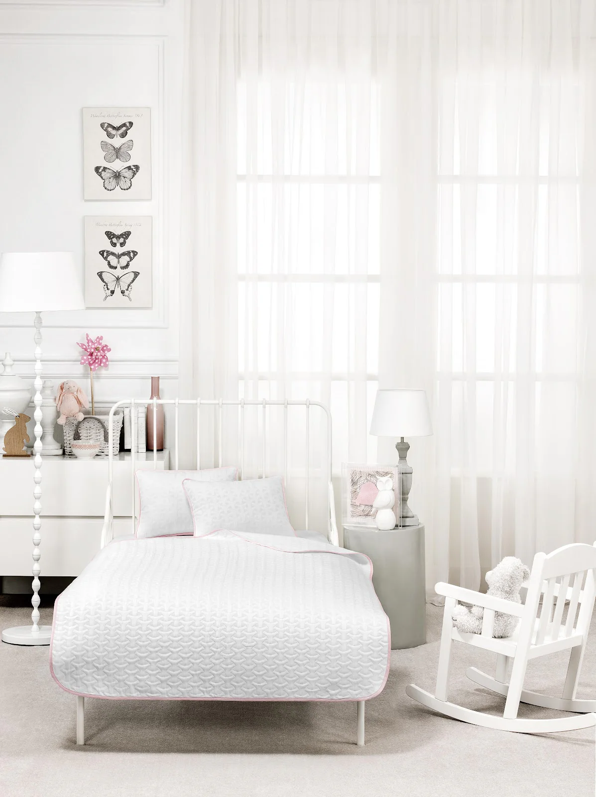 Baby Bedspread Set - Andre | White/Pink | 39" x 55"/12 x 18 - Image 2