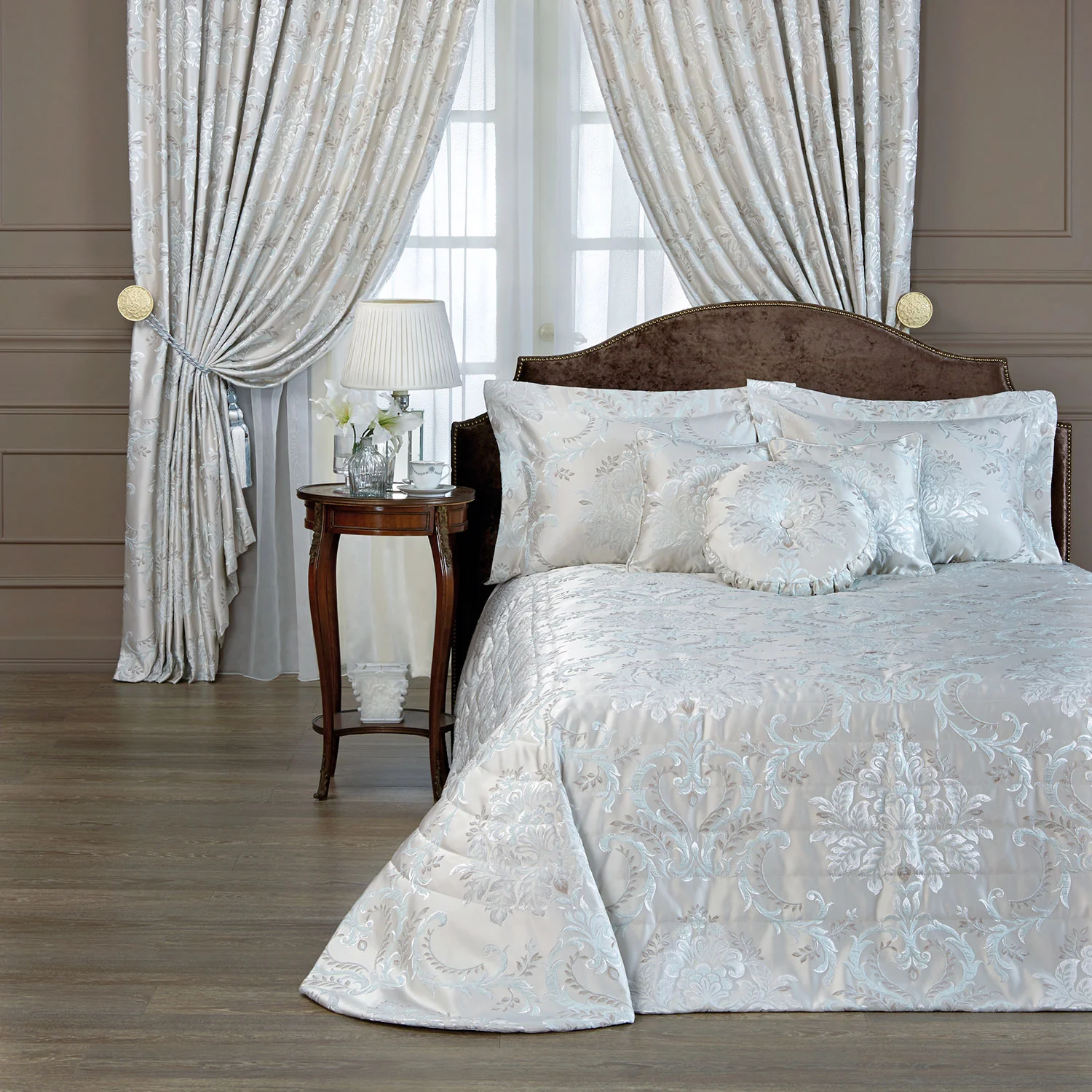 Decorative Pillowcase - Edelweiss | Silver/Light Gray/Pale Blue | 20" x 28" - Image 4