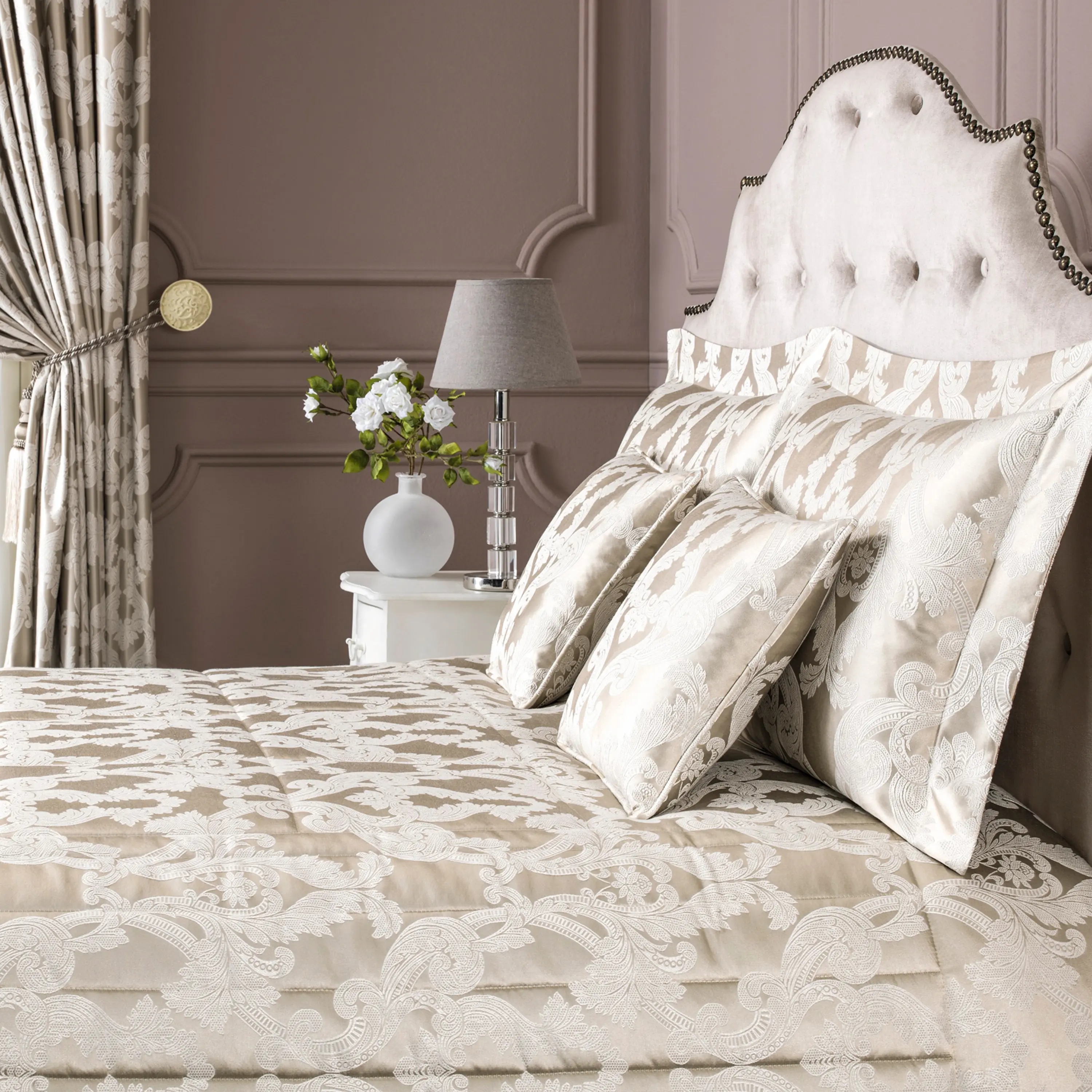 Decorative Pillowcase - Sienna | Golden/Beige/Ivory | 20" x 28" - Image 4