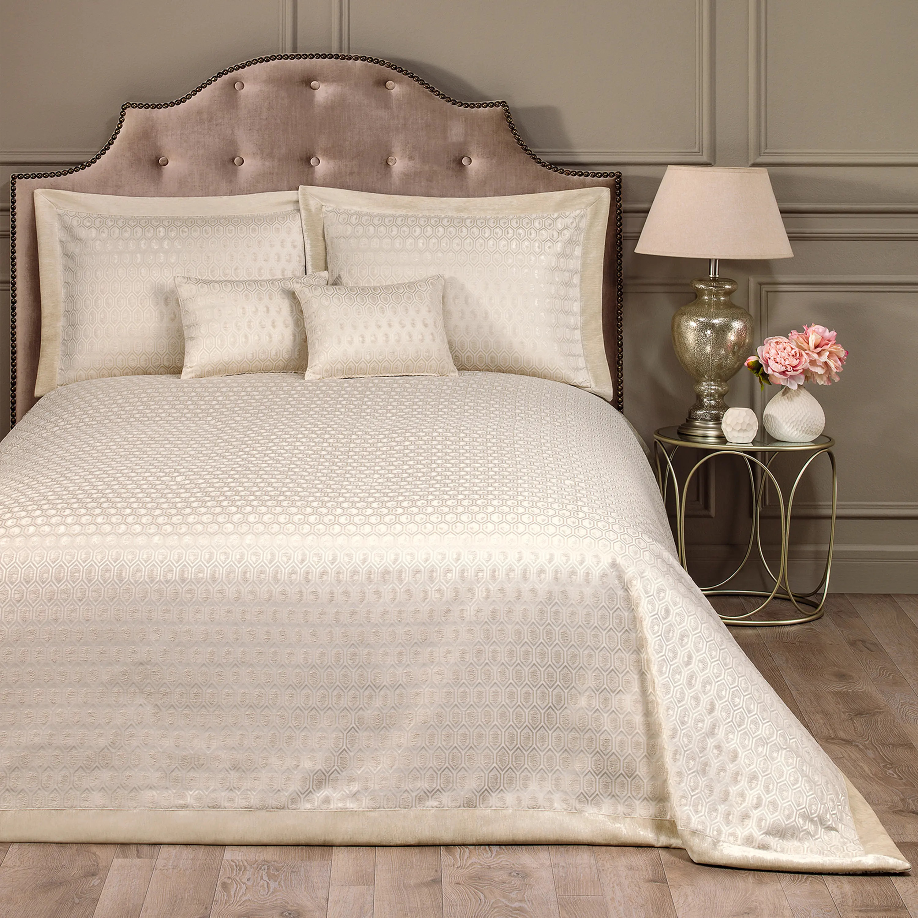 Decorative Pillowcase - Virginia | Creamy Ecru | 20" x 28" - Image 3