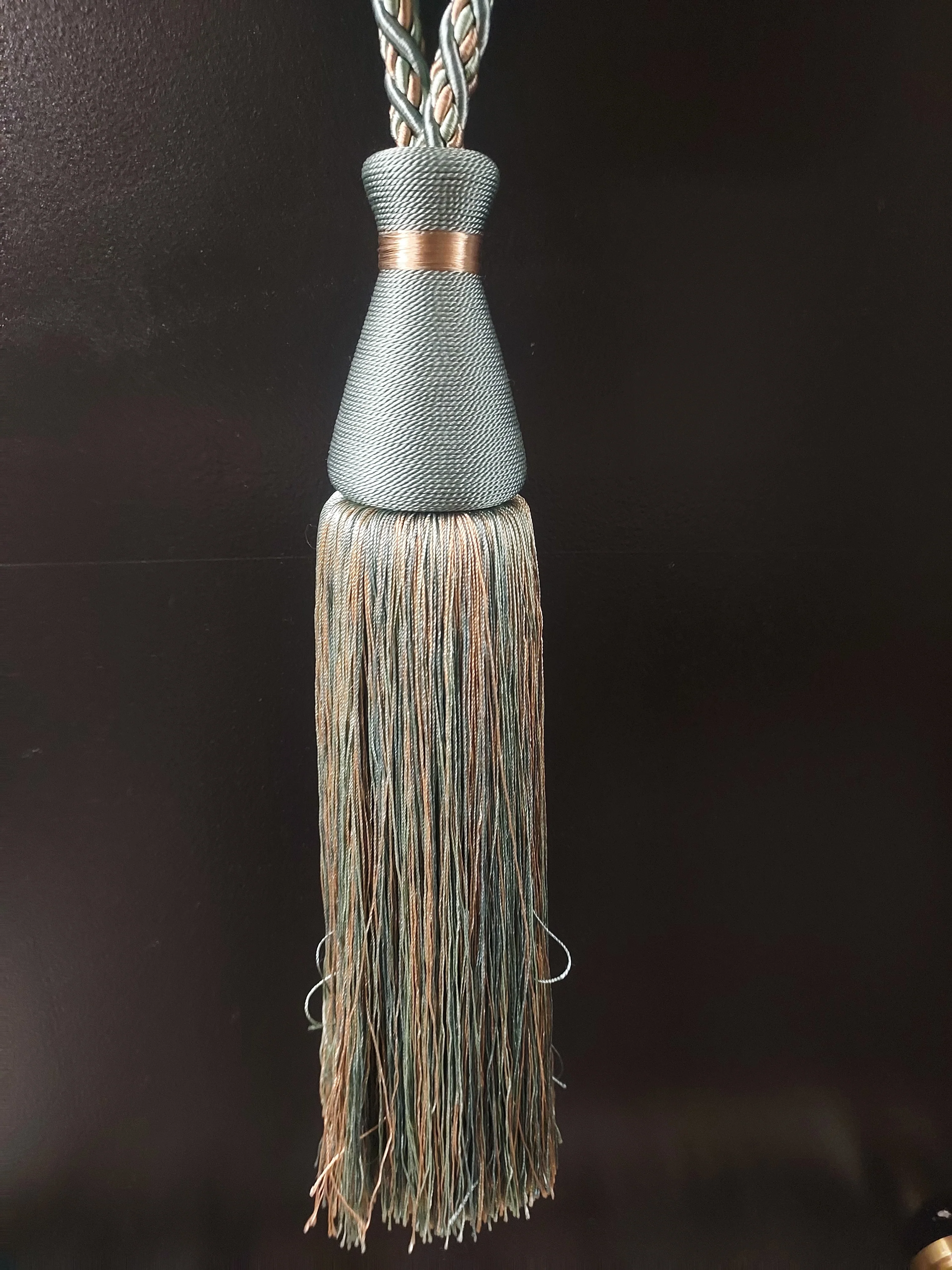 Diva TasselTieback | Green/Gold | One Size