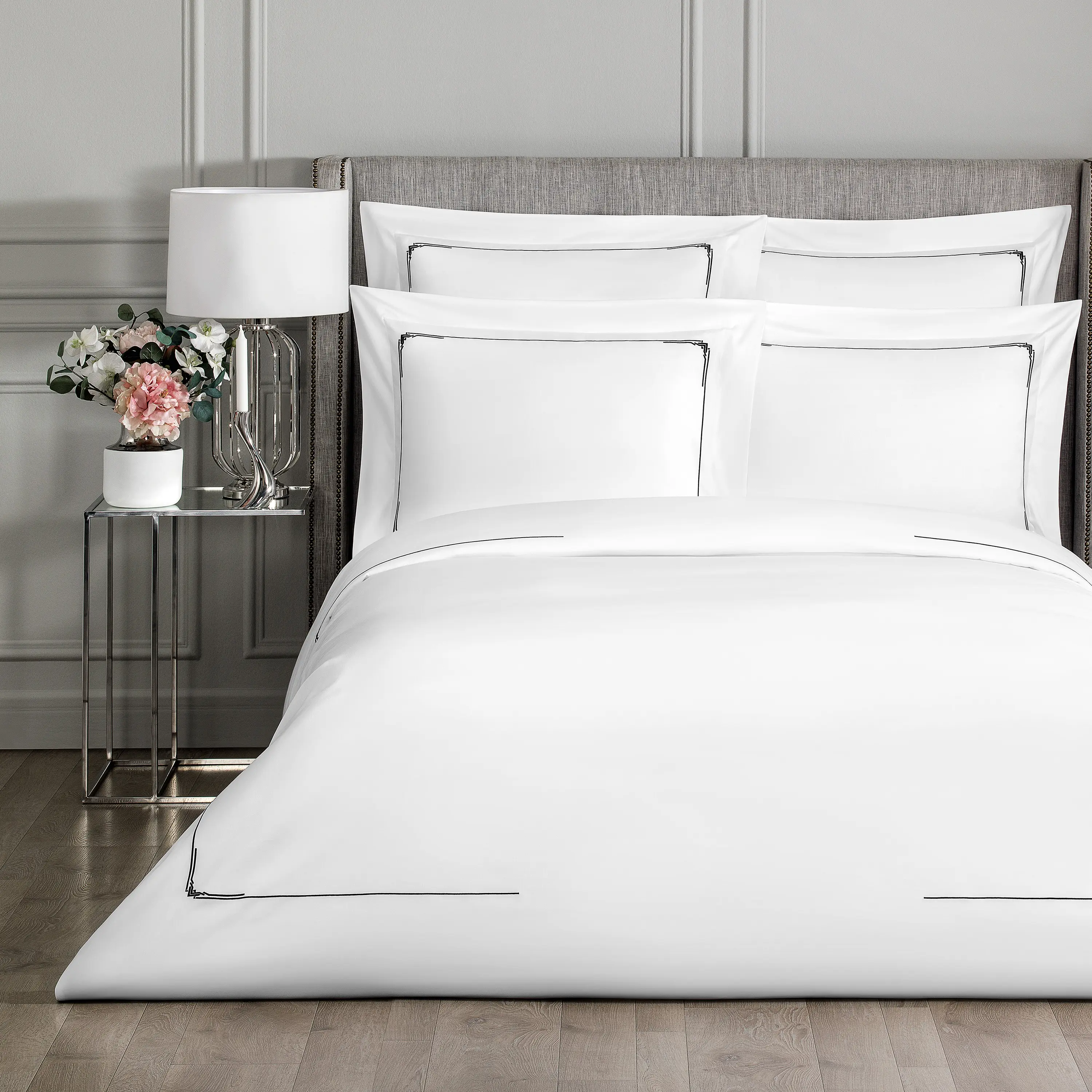 Duvet Cover - Jasper | White/Black | Queen