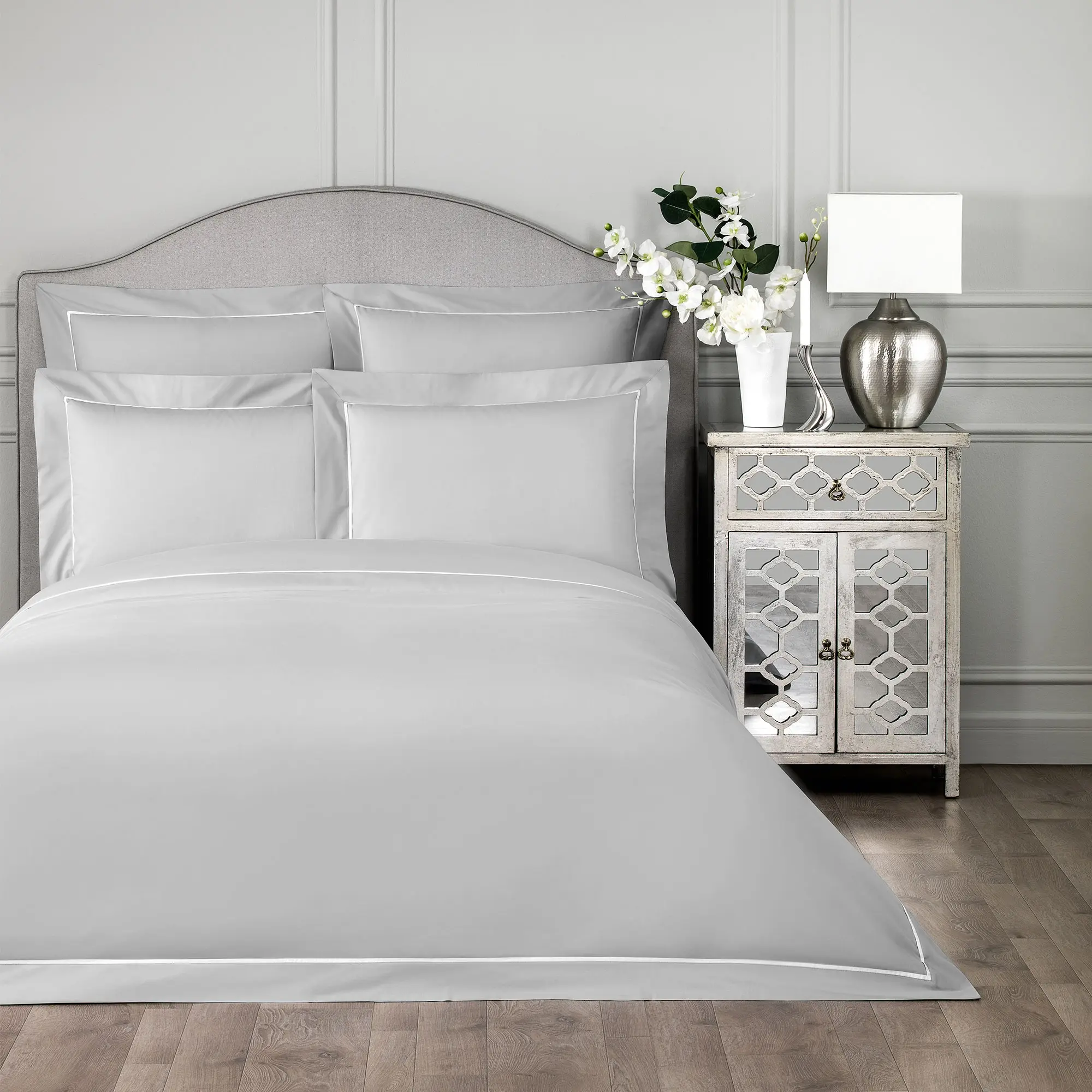 Duvet Cover - Plaza | White/Grey | Queen