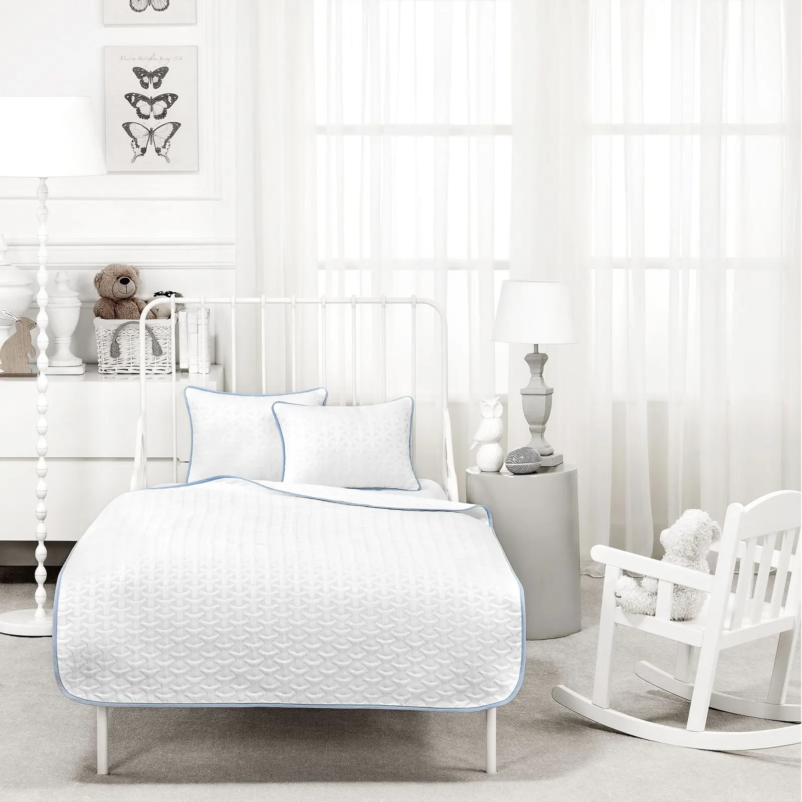 Kids Bedspread Set - Andre | White/Blue | 57" x 79"/12" x 18"
