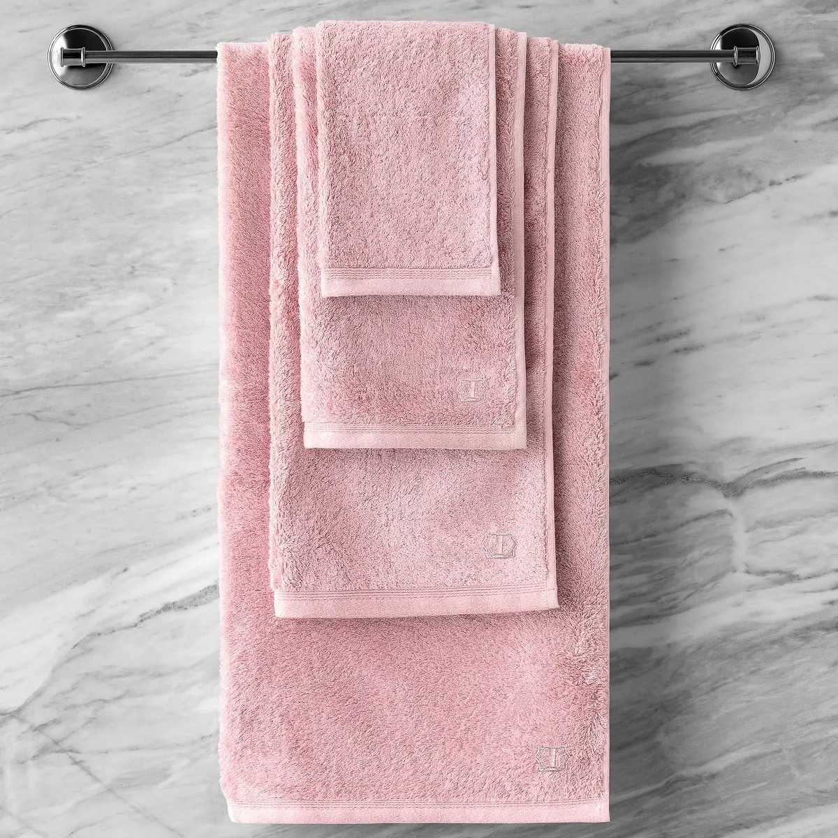 Towel - Poitiers | Pink | 28" x 55" - Image 2