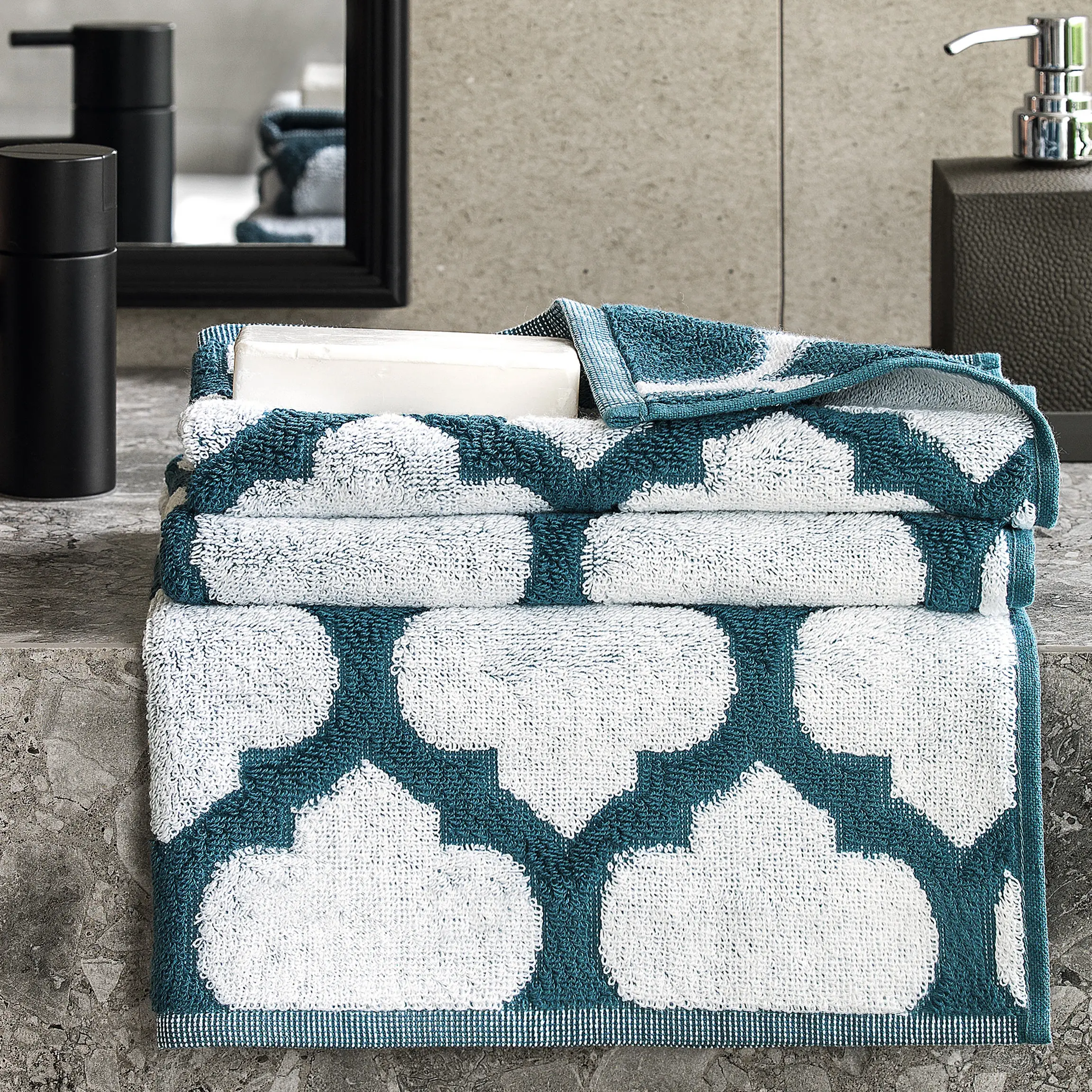 Towel - Taylor | White | 28" x 55"