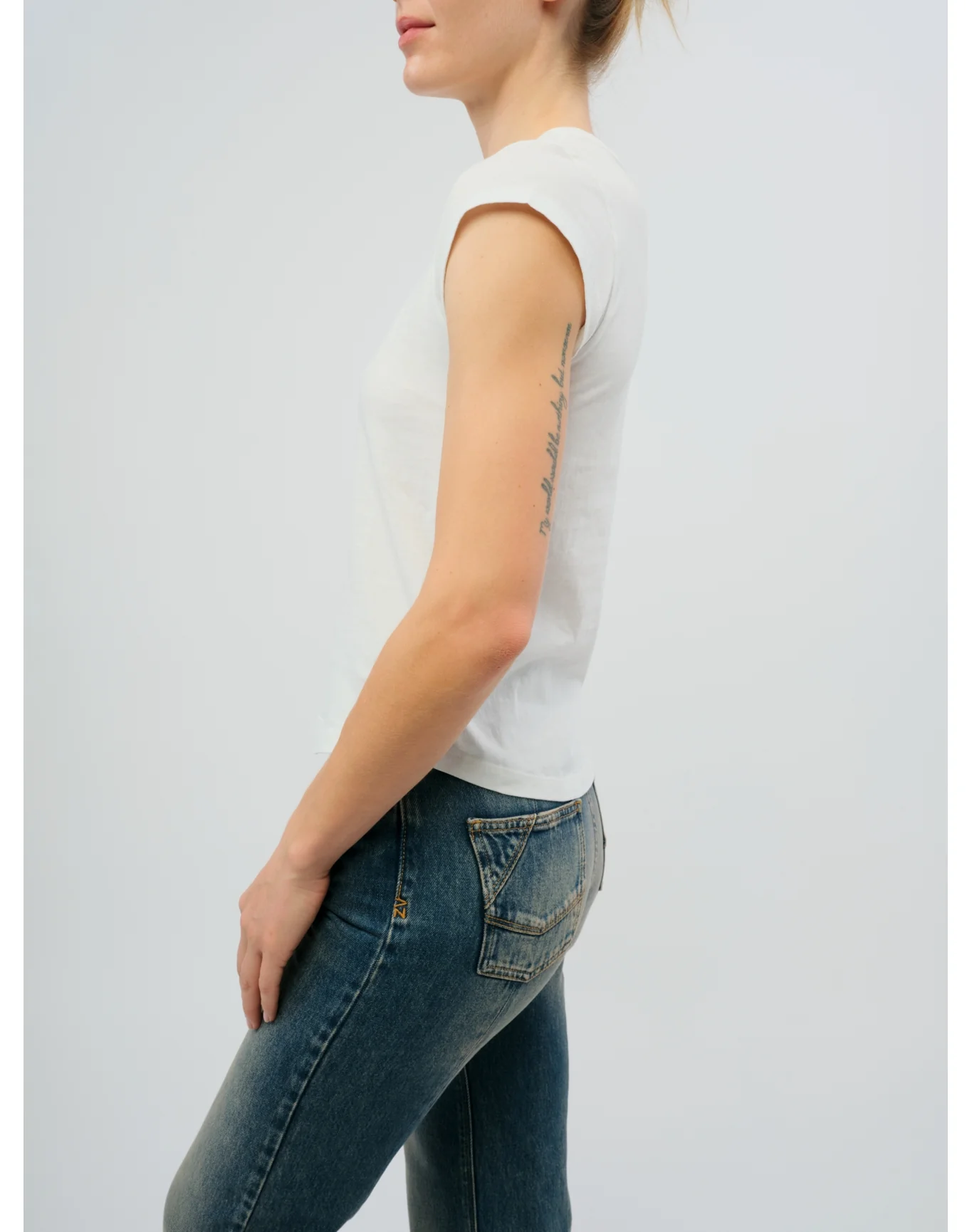 Skinny HC Heart Strass T-Shirt | Beige - Image 4