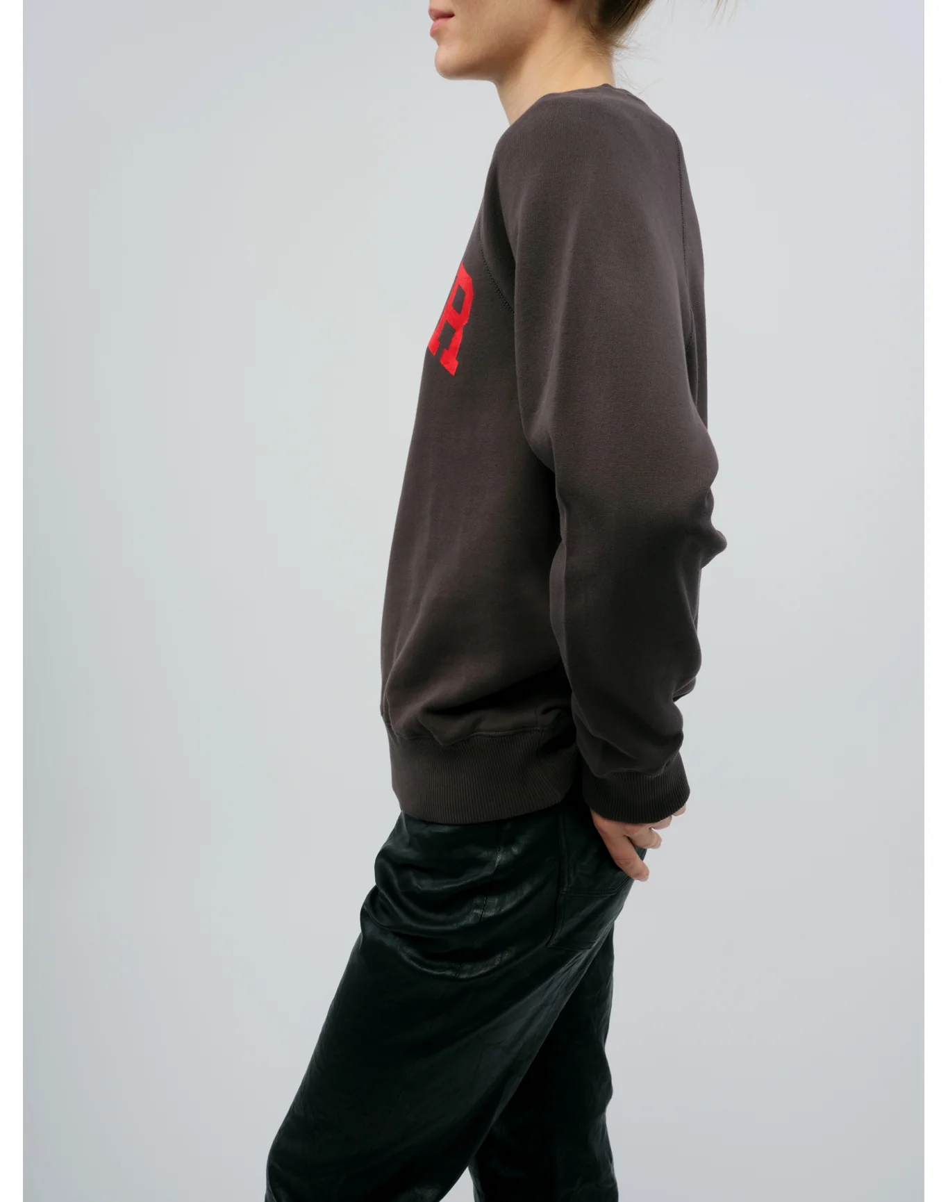 Upper Mo Amour Flock Sweatshirt | Carbon - Image 4