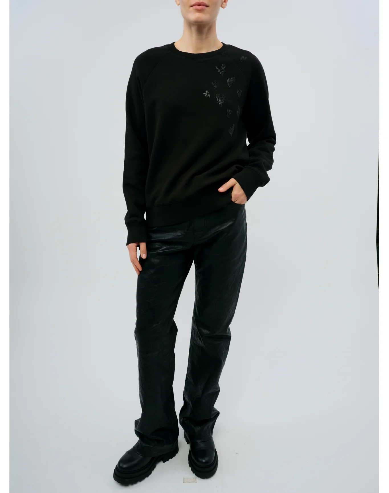 Upper Mo Rain Strass Heart Sweatshirt | Black - Image 2